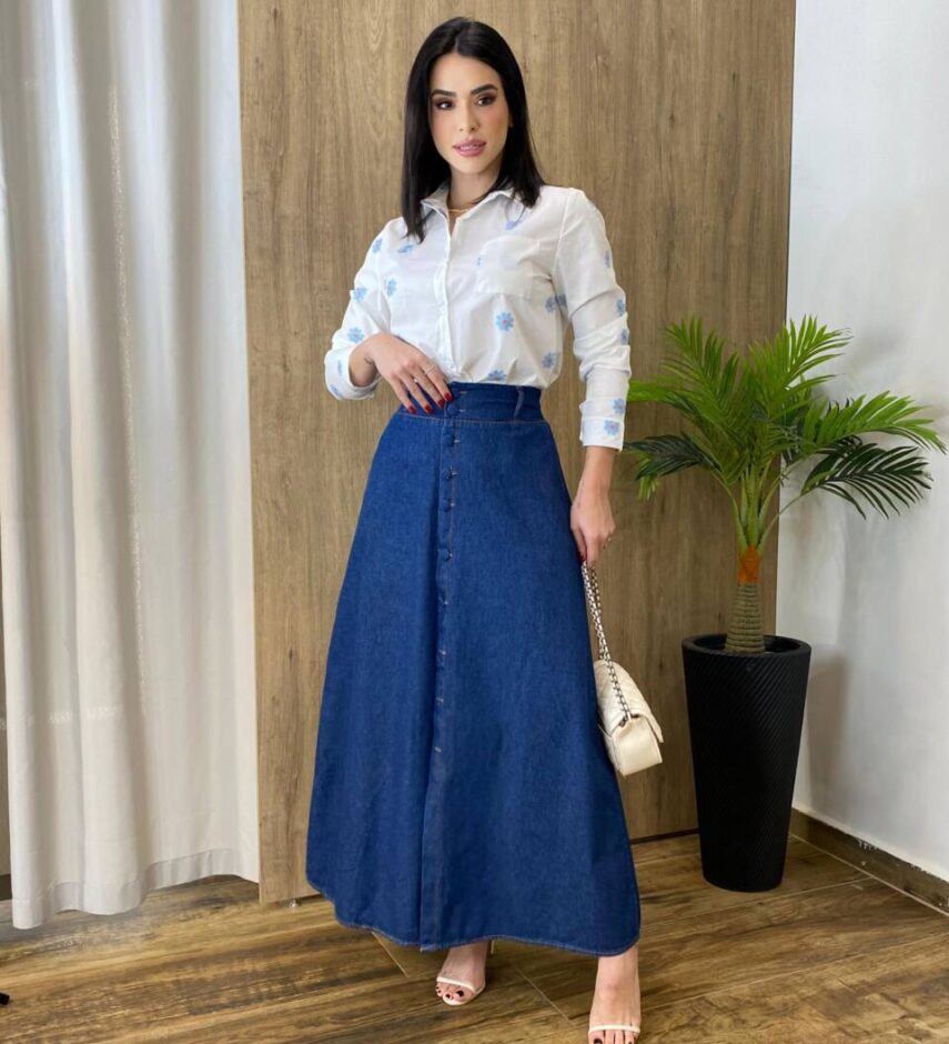 Camisa Feminina Social Branca com Bordado de Flor - Fernanda Ramos Store