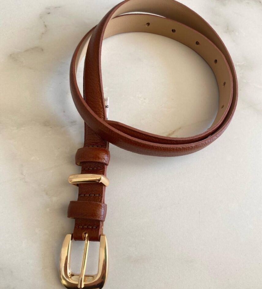 Cinto Feminino Jade de Couro Caramelo com Fivela Dourada - Fernanda Ramos Store
