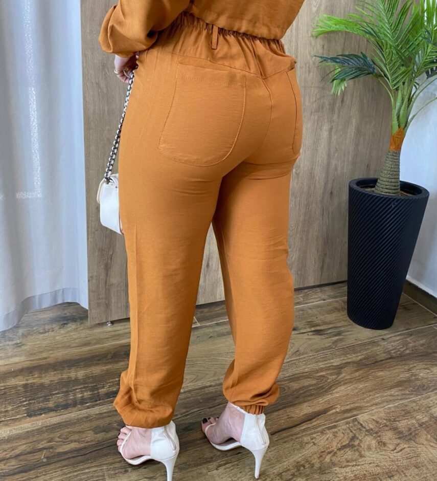 Conjunto Alfaiataria Feminino Cropped Manga Longa e Calça Caramelo - Fernanda Ramos Store