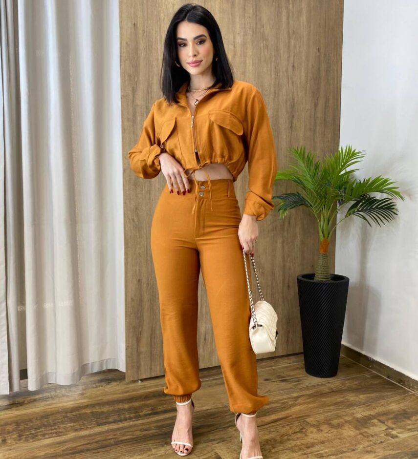 Conjunto Alfaiataria Feminino Cropped Manga Longa e Calça Caramelo - Fernanda Ramos Store