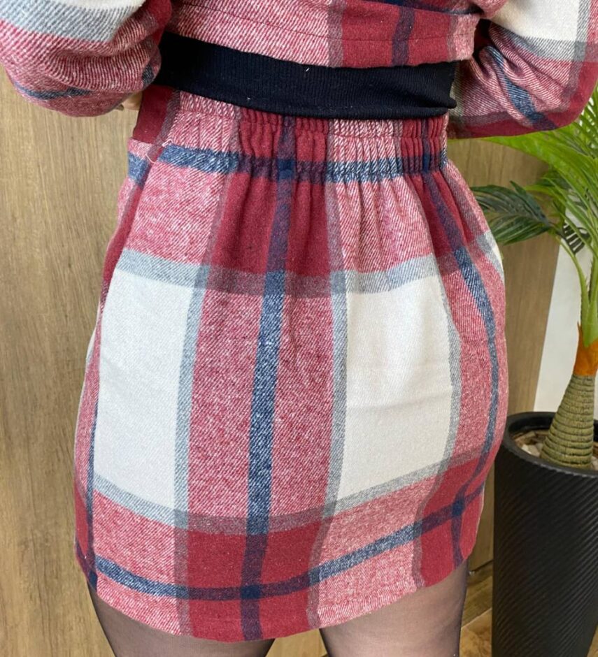 Conjunto Feminino Flanelado Beatriz Cropped e Saia Xadrez Vinho - Fernanda Ramos Store