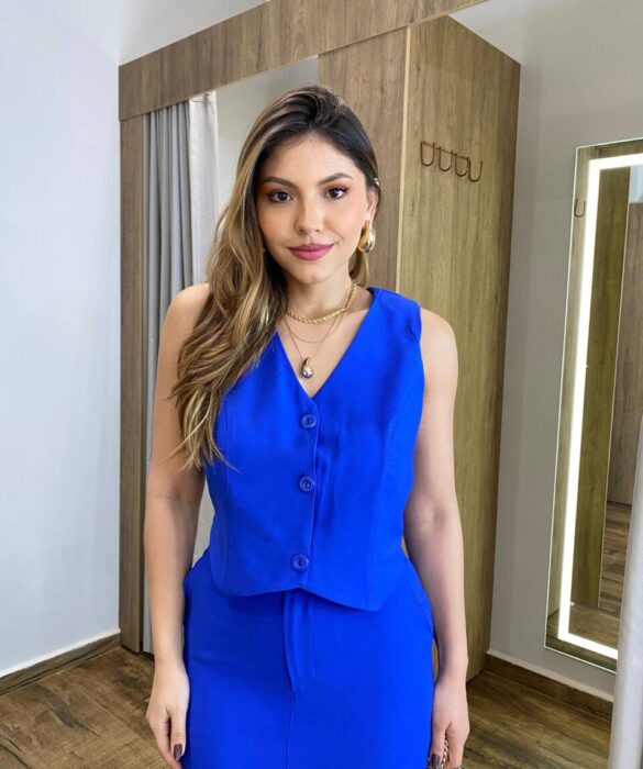 Conjunto Feminino Heloíse Colete e Saia Midi com Fenda Azul - Fernanda Ramos Store