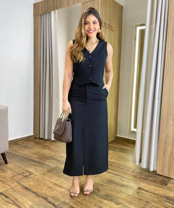 Conjunto Feminino Heloíse Colete e Saia Midi com Fenda Preto - Fernanda Ramos Store