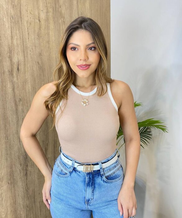 Cropped Feminino Helena sem Bojo Canelado Bege com Detalhe Branco - Fernanda Ramos Store