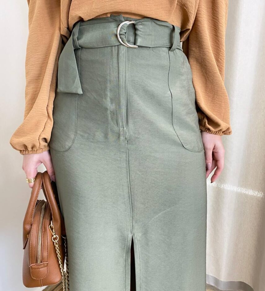 Saia Midi Feminina Alfaiataria Diana Verde Militar com Cinto - Fernanda Ramos Store