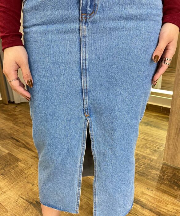 Saia Midi Feminina Mariah Jeans com Fenda Frontal - Fernanda Ramos Store