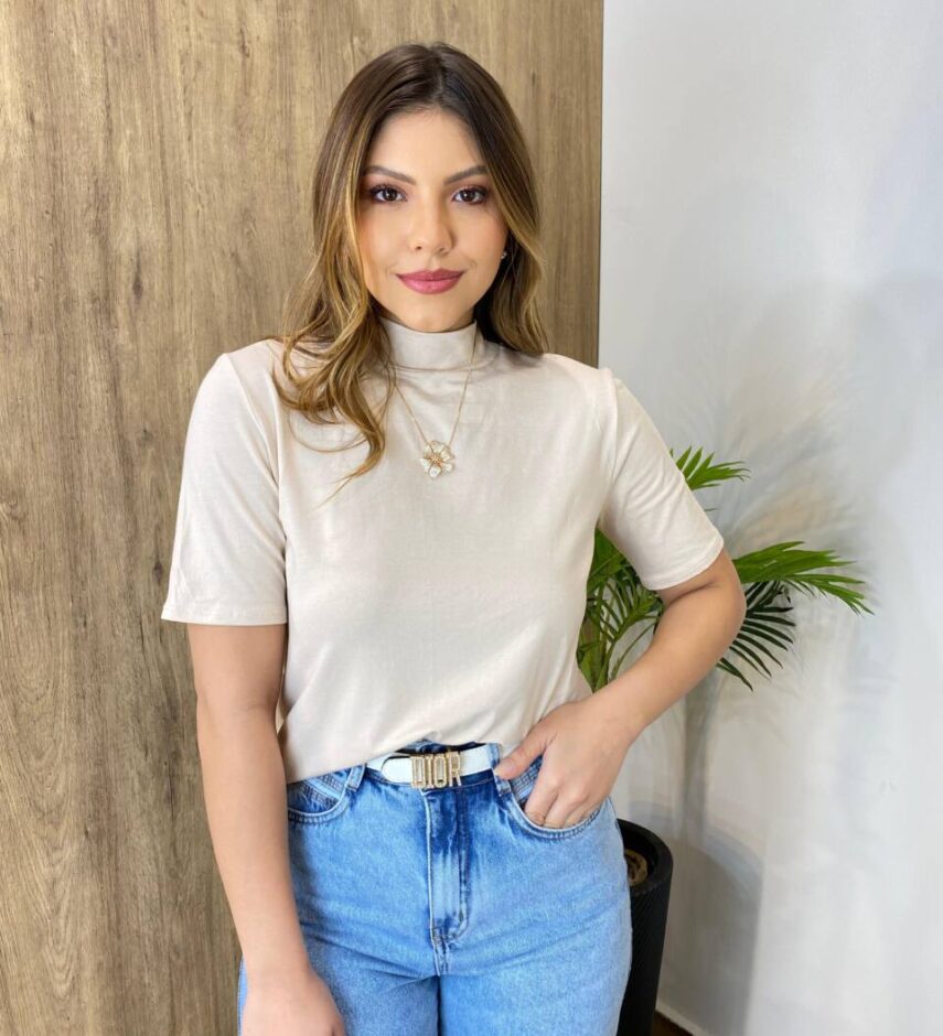 T-shirt Feminina Érica Gola Alta Nude - Fernanda Ramos Store