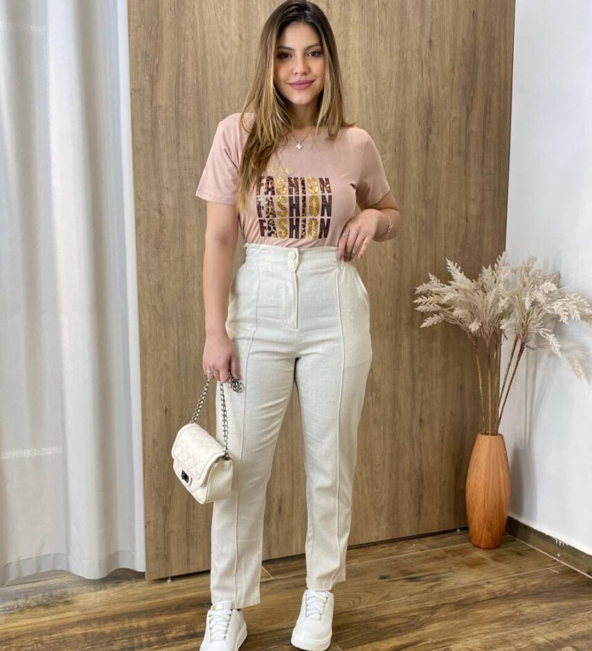 T-shirt Feminina Manga Curta Bege Escuro Style Fashion - Fernanda Ramos Store
