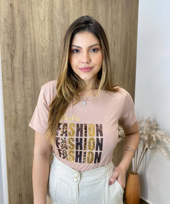 T-shirt Feminina Manga Curta Bege Escuro Style Fashion - Fernanda Ramos Store