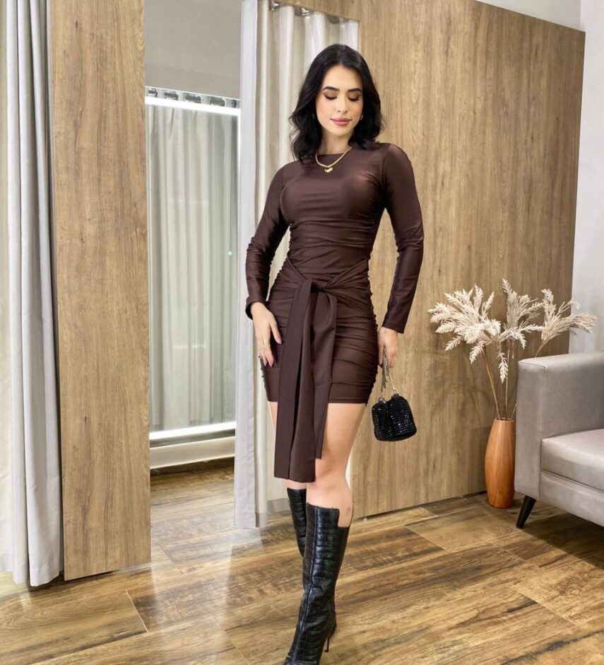 Vestido Bia Curto Manga Longa com Amarração na Frente Marrom - Fernanda Ramos Store