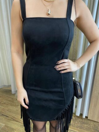 Vestido Feminino Curto Suede Preto com Bojo Detalhe em Franjas - Fernanda Ramos Store