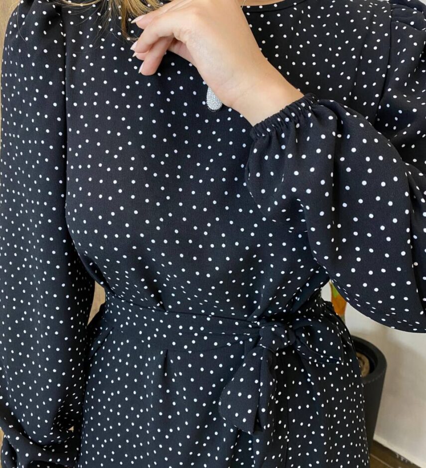 Vestido Feminino Curto Manga Longa com Amarração Poá Preto - Fernanda Ramos Store