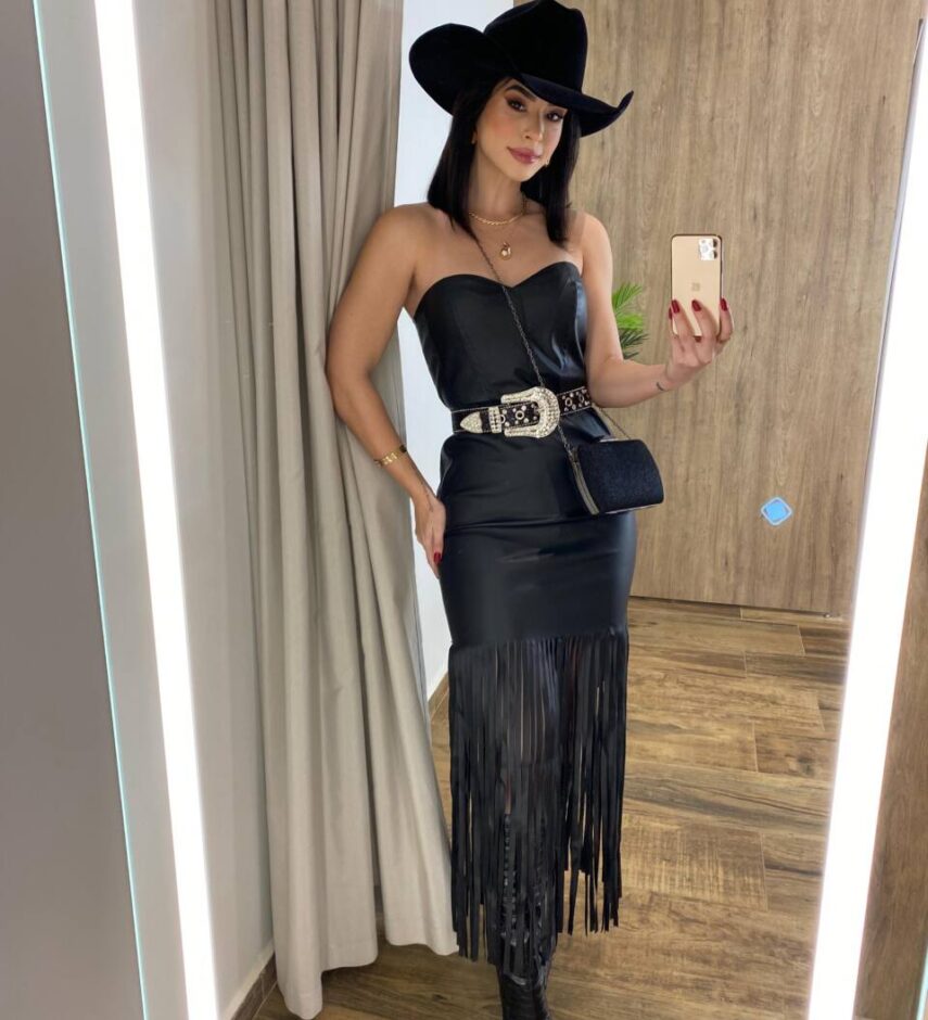 Vestido Feminino Midi Couro Eco Tomara que Caia com Franjas Preto - Fernanda Ramos Store