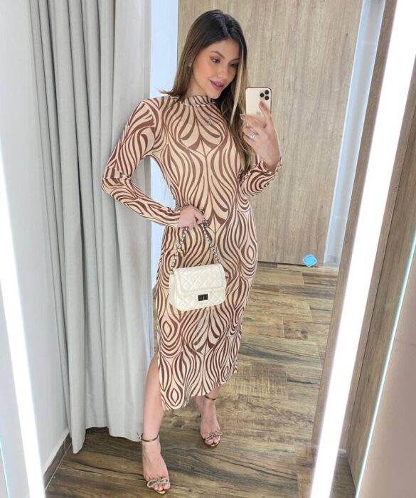 Vestido Midi Rebeca de Tule sem Bojo Manga Longa Bege Estampado - Fernanda Ramos Store