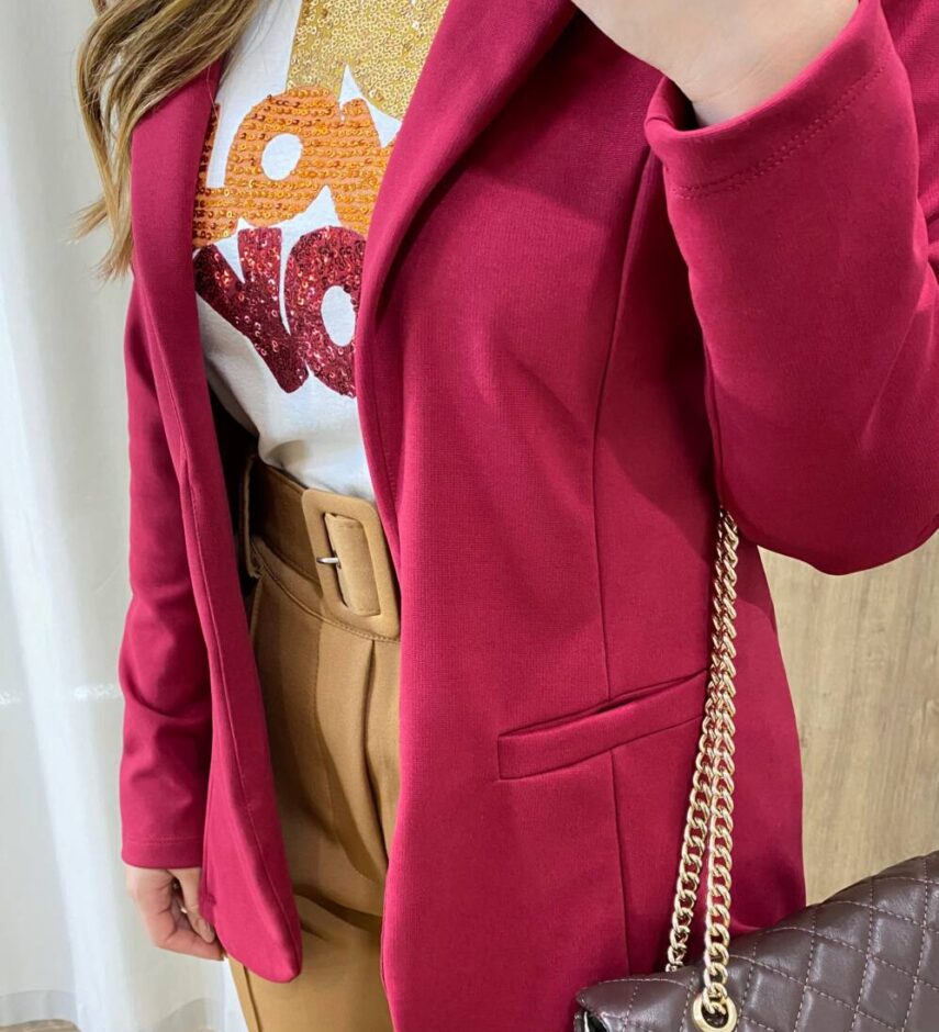 Blazer Manga Longa Feminino Débora com Bolsos Falsos Vinho - Fernanda Ramos Store