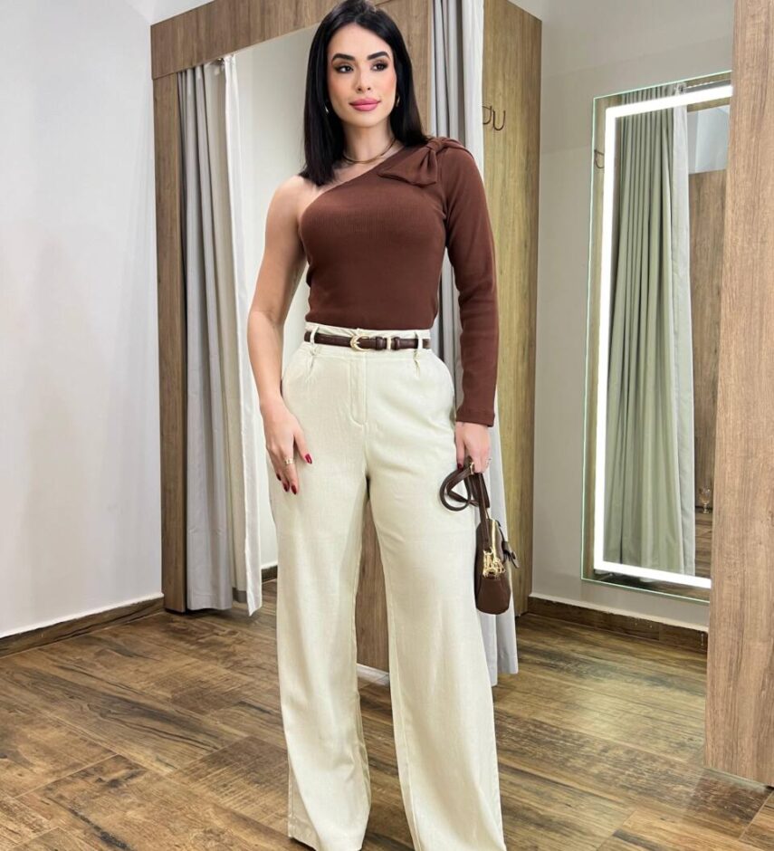 Blusa Feminina Vitória Nula Manga Canelada Marrom - Fernanda Ramos Store