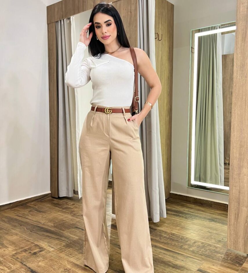 Blusa Feminina Vitória Nula Manga Canelada Off White - Fernanda Ramos Store