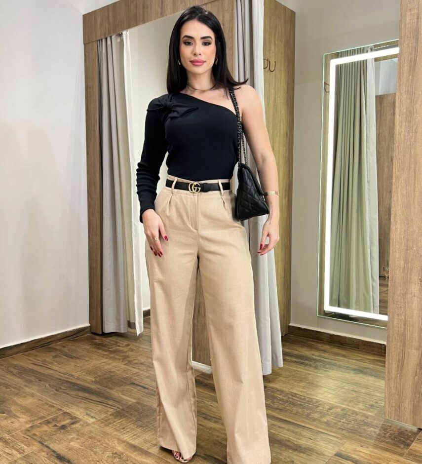 Blusa Feminina Vitória Nula Manga Canelada Preta - Fernanda Ramos Store