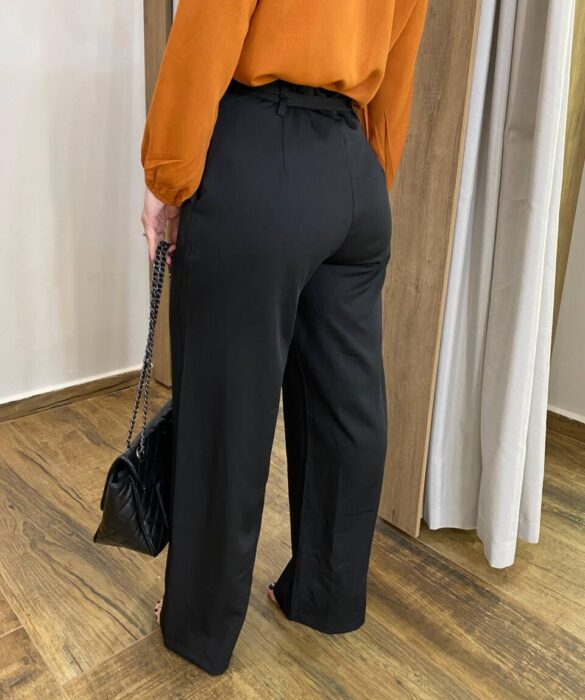 Calça Feminina Clara Alfaiataria Pantalona Preta com Amarração - Fernanda Ramos Store