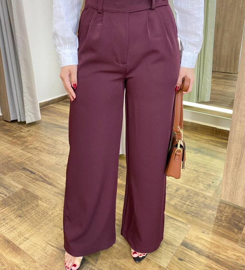 Calça Feminina Heloísa Alfaiataria Pantalona Bordô - Fernanda Ramos Store