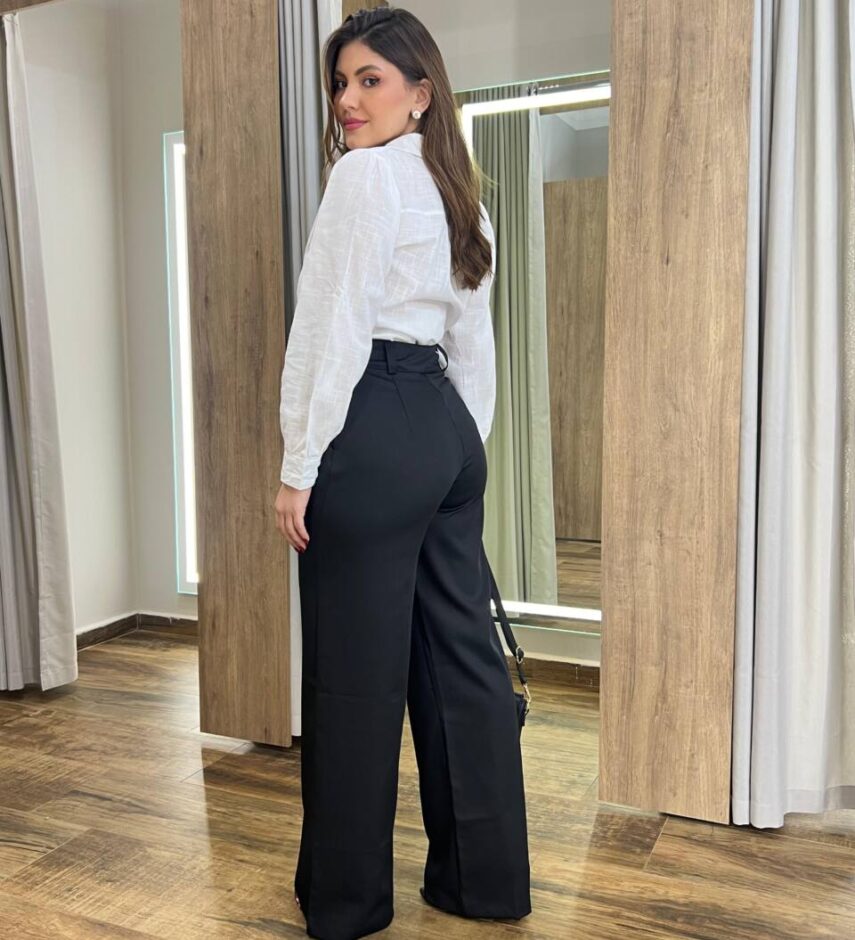 Calça Feminina Heloísa Alfaiataria Pantalona Preta - Fernanda Ramos Store