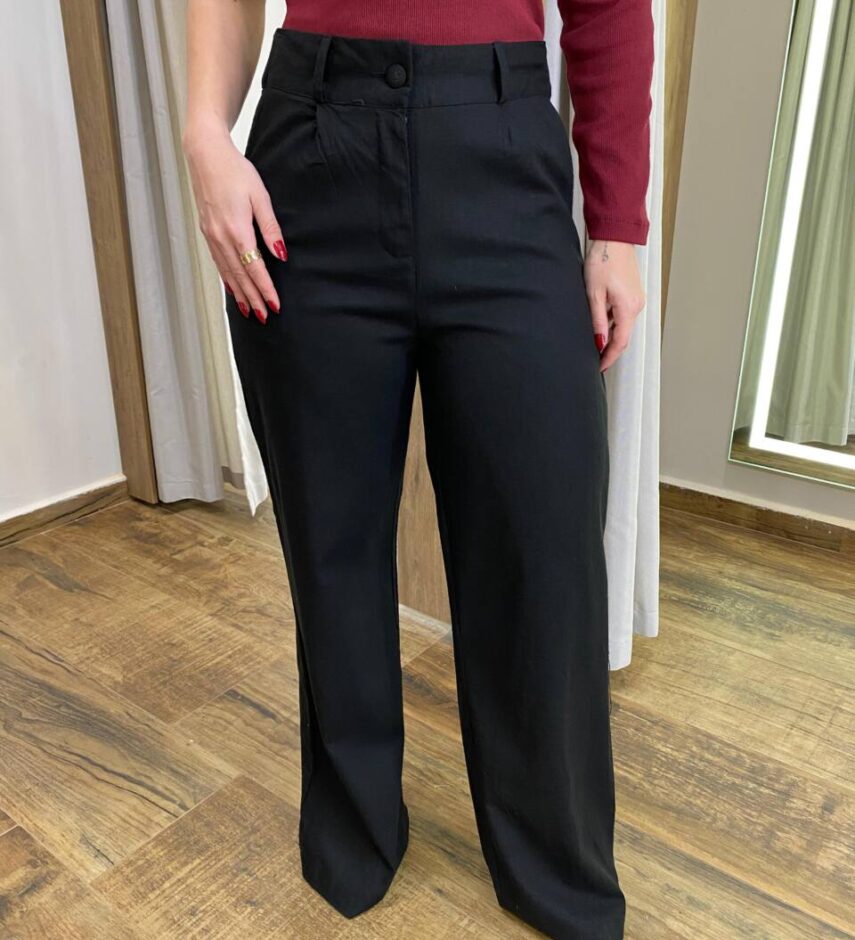 Calça Feminina Pantalona Bianca Preta com Botão Encapado - Fernanda Ramos Store