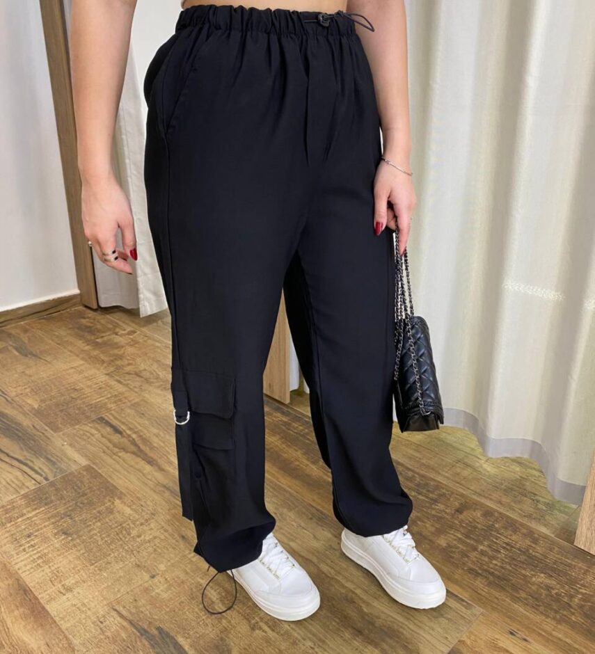 Calça Feminina Parachute Cargo Preta - Fernanda Ramos Store