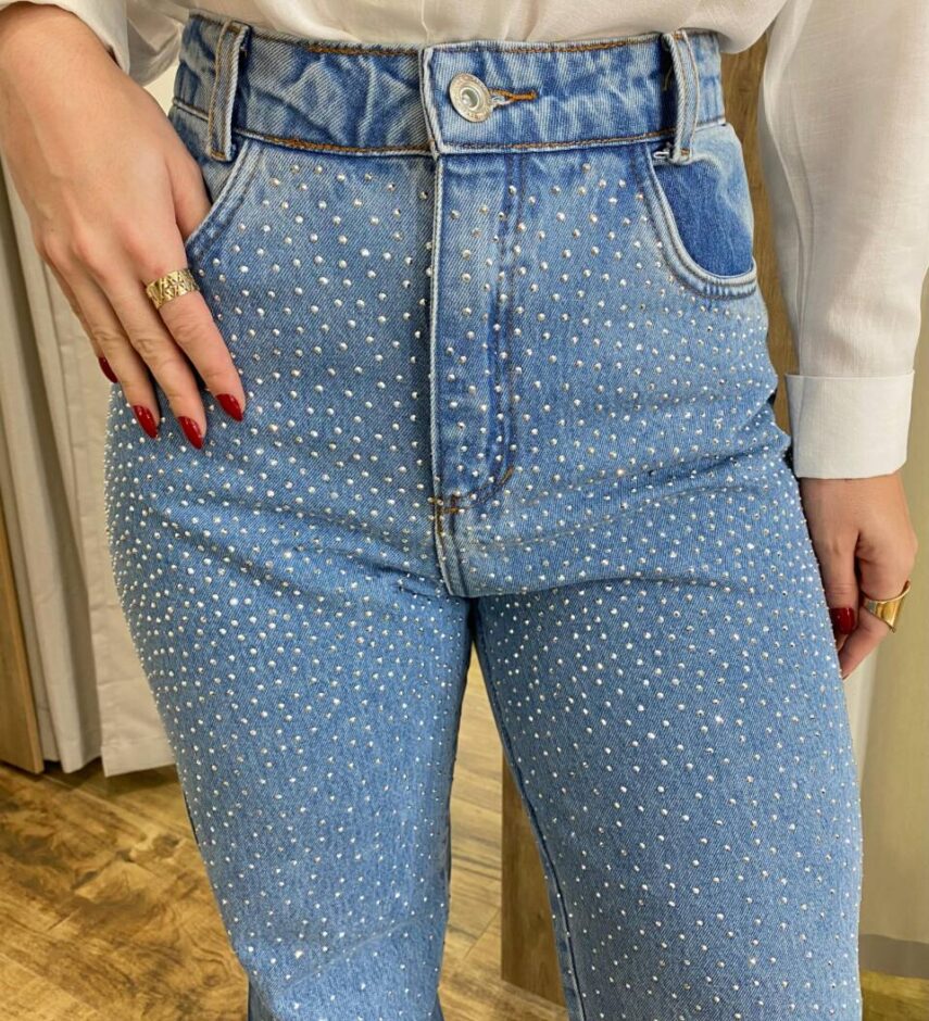 Calça Jeans Feminina Mariana Wide Leg com Aplicações - Fernanda Ramos Store