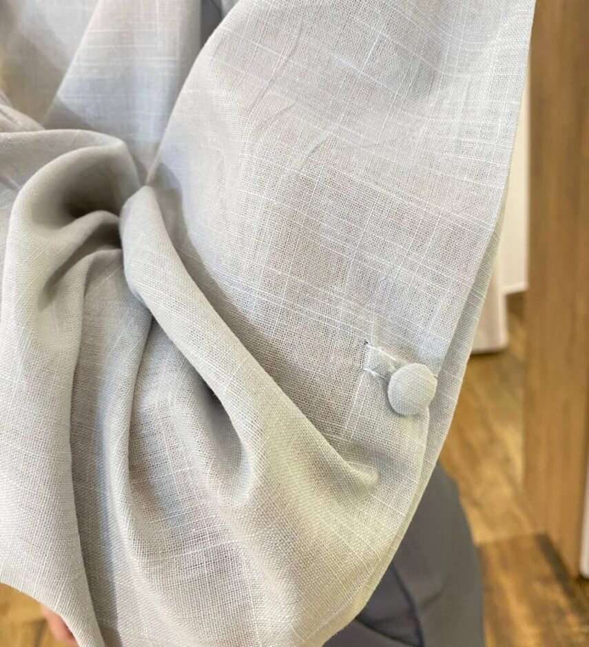 Camisa Feminina Júlia Manga Longa Cinza com Botões Encapados - Fernanda Ramos Store