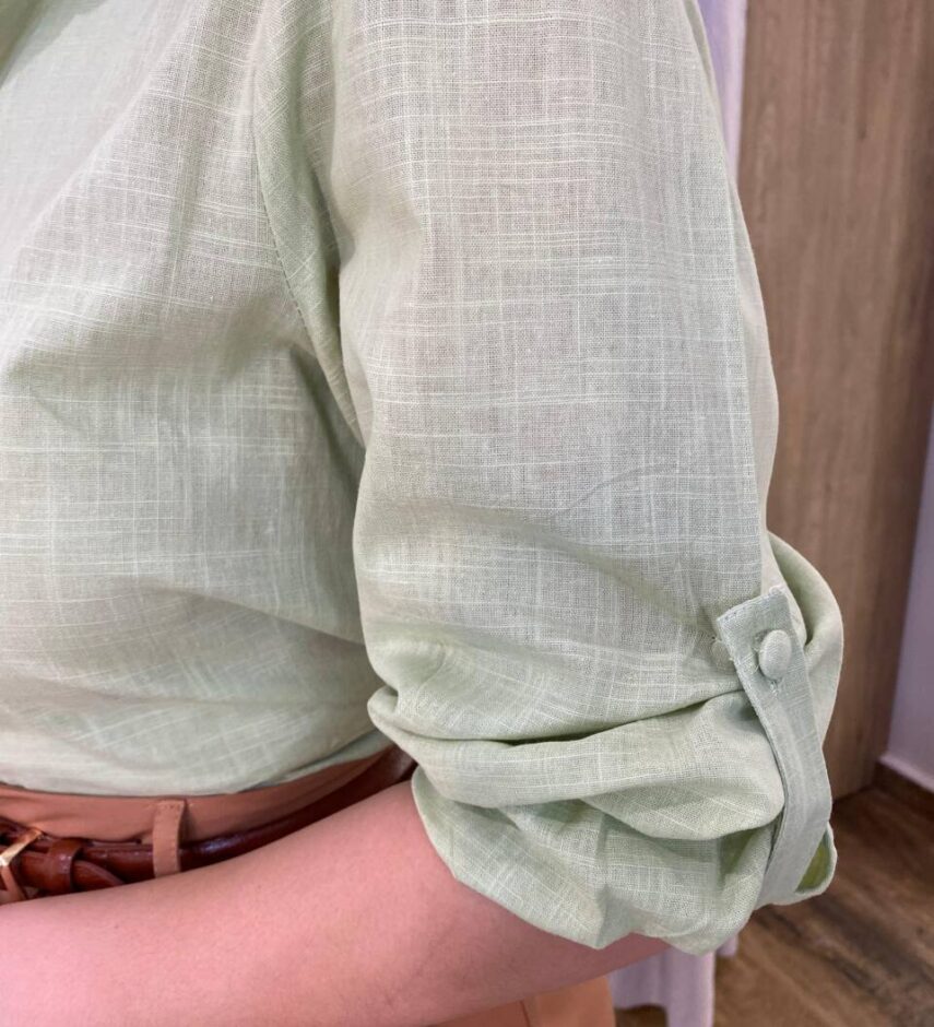 Camisa Feminina Júlia Manga Longa Verde com Botões Encapados - Fernanda Ramos Store