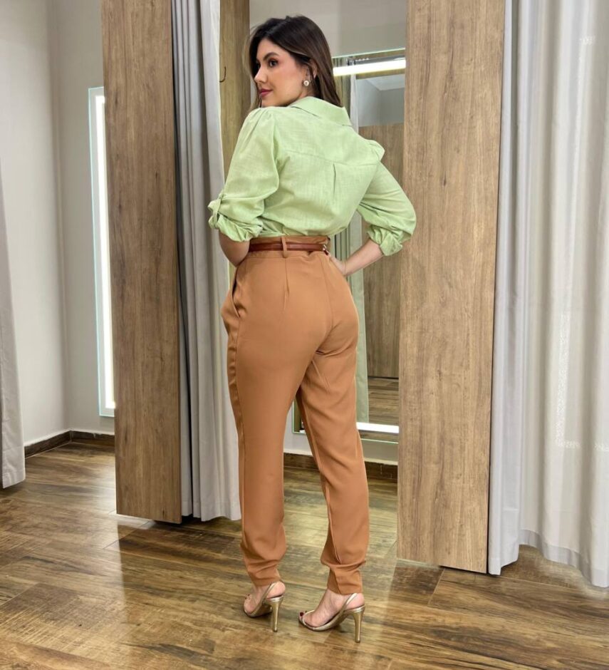 Camisa Feminina Júlia Manga Longa Verde com Botões Encapados - Fernanda Ramos Store