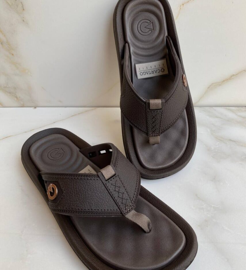 Chinelo Masculino Cartago Fiji V Marrom - Fernanda Ramos Store