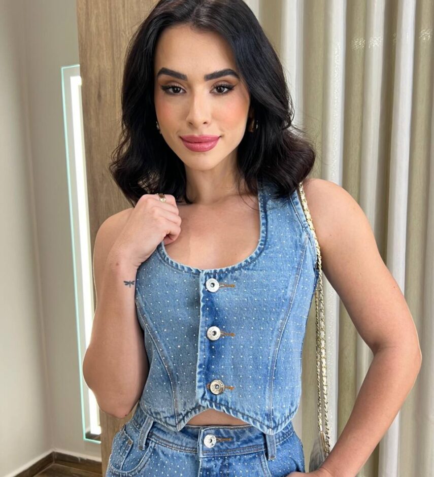 Colete Feminino Ayla sem Bojo com Aplicações Jeans - Fernanda Ramos Store