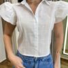 Cropped Feminino Alongado Cléo Manga Curta com Botões Branco - Fernanda Ramos Store