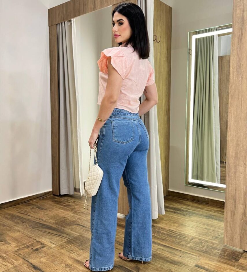 Cropped Feminino Alongado Cléo Manga Curta com Botões Rosa - Fernanda Ramos Store