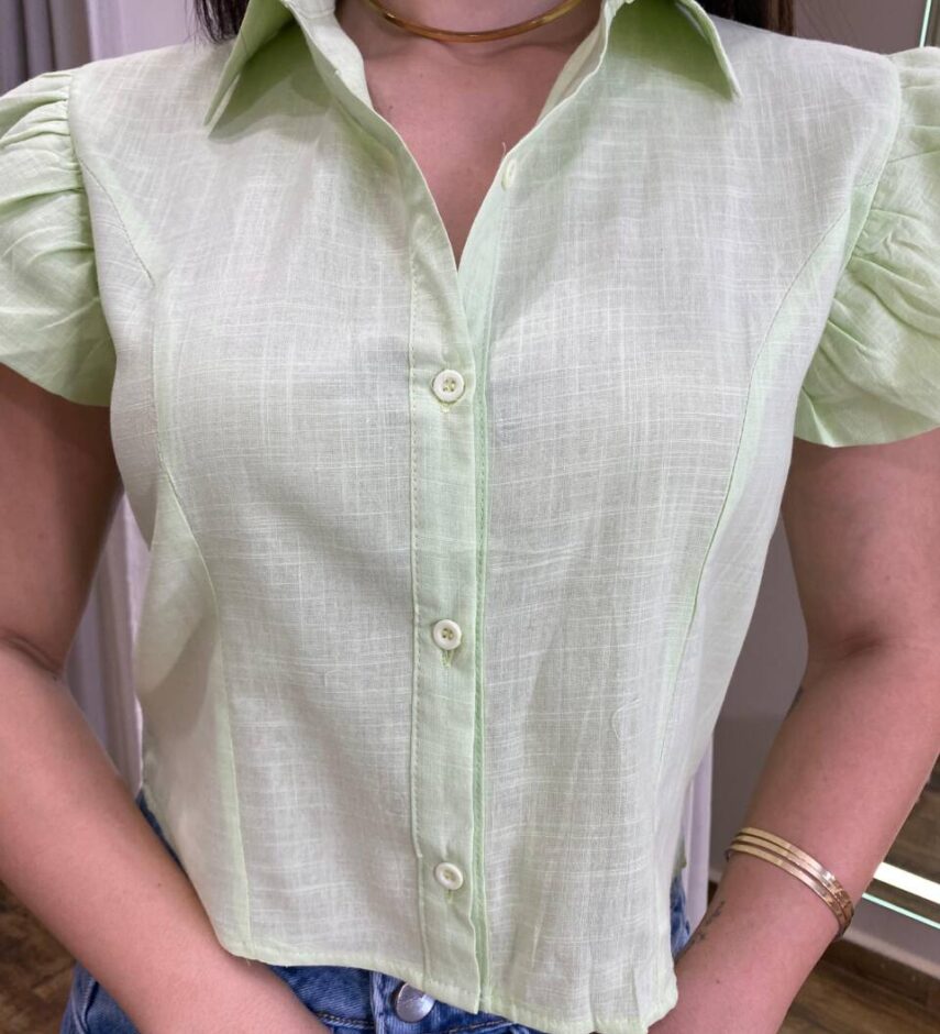 Cropped Feminino Alongado Cléo Manga Curta com Botões Verde - Fernanda Ramos Store