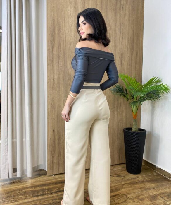 Cropped Feminino Bia com Bojo Ombro a Ombro Manga Longa Cinza - Fernanda Ramos Store