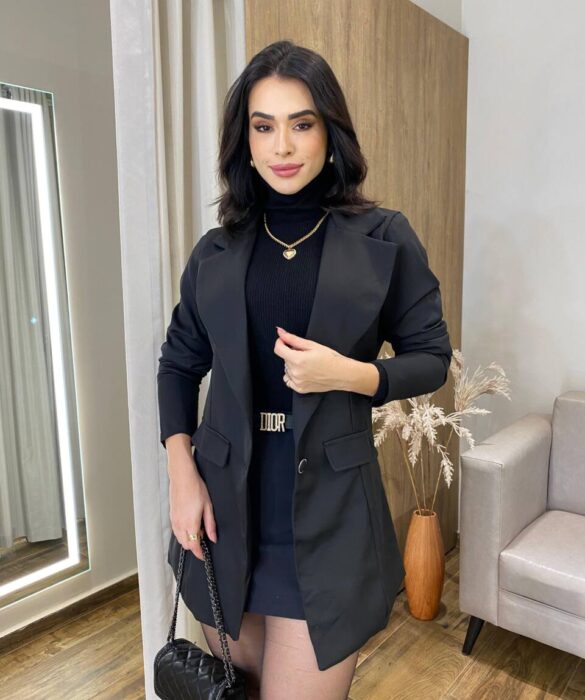 Max Blazer Feminino Alfaiataria Manga Longa Preto com Bolsos Falsos - Fernanda Ramos Store