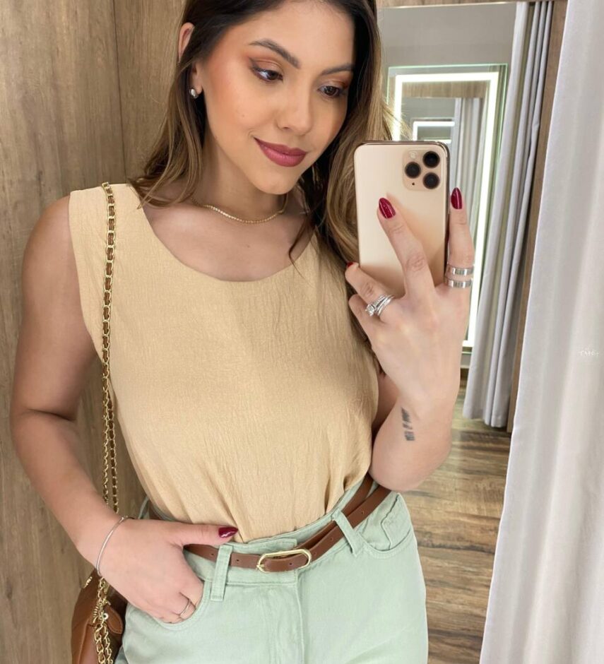Regata Feminina Valentina Crepe Bege - Fernanda Ramos Store