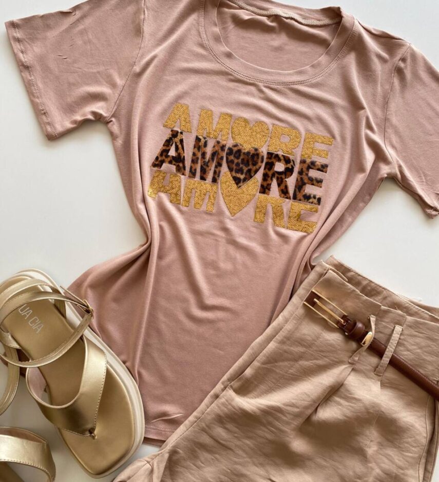 T-shirt Feminina Manga Curta Amore Bege Escuro - Fernanda Ramos Store
