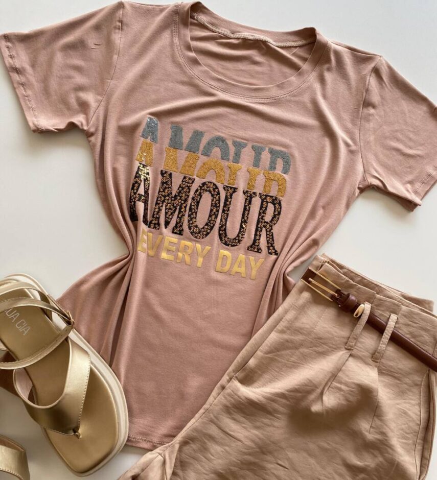 T-shirt Feminina Manga Curta Amour Every Day Bege Escuro - Fernanda Ramos Store