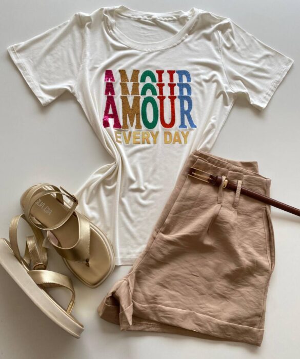 T-shirt Feminina Manga Curta Amour Every Day Off White - Fernanda Ramos Store