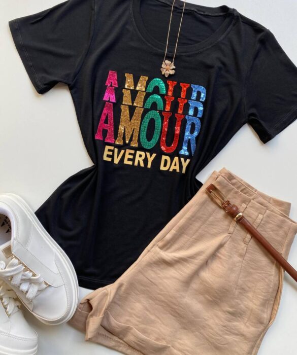 T-shirt Feminina Manga Curta Amour Every Day Preta - Fernanda Ramos Store