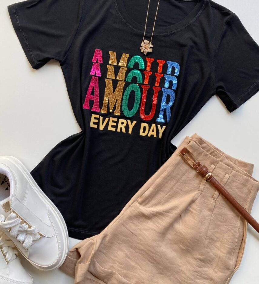 T-shirt Feminina Manga Curta Amour Every Day Preta - Fernanda Ramos Store
