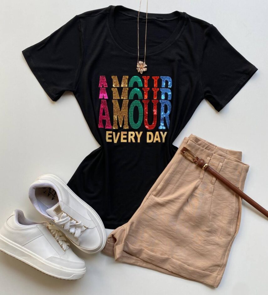 T-shirt Feminina Manga Curta Amour Every Day Preta - Fernanda Ramos Store