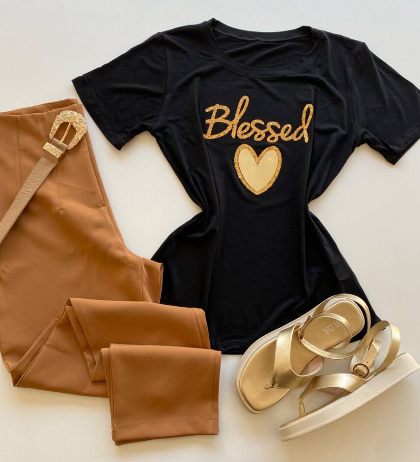 T-shirt Feminina Manga Curta Blessed Preta - Fernanda Ramos Store