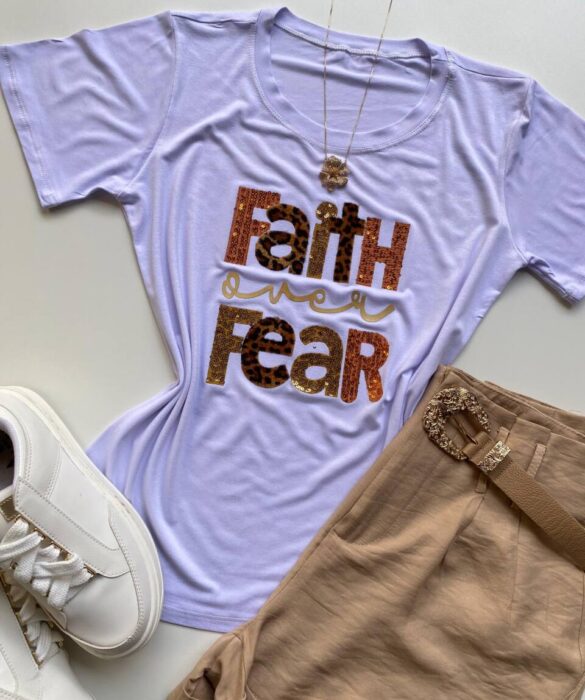 T-shirt Feminina Manga Curta Faith Over Fear Branca - Fernanda Ramos Store