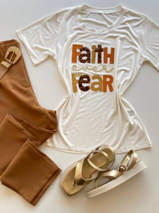 T-shirt Feminina Manga Curta Faith Over Fear Off White - Fernanda Ramos Store