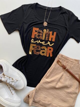 T-shirt Feminina Manga Curta Faith Over Fear Preta - Fernanda Ramos Store