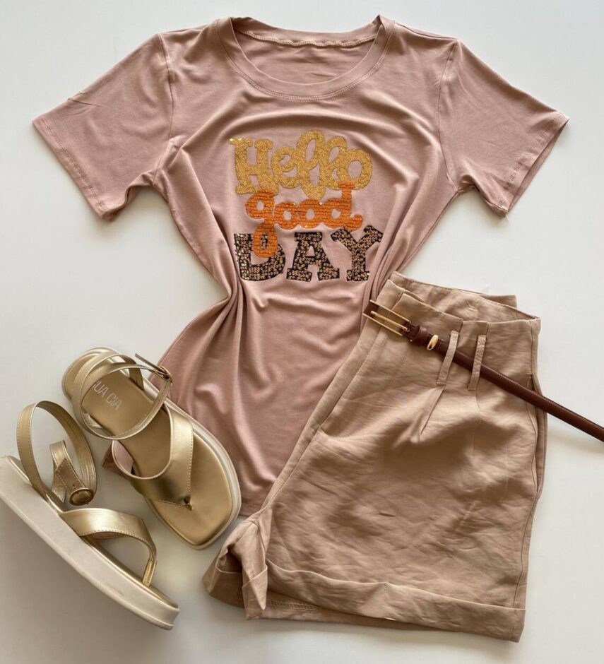 T-shirt Feminina Manga Curta Hello Good Day Bege Escuro - Fernanda Ramos Store